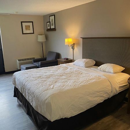 Motel 6 Rochester - Airport Esterno foto